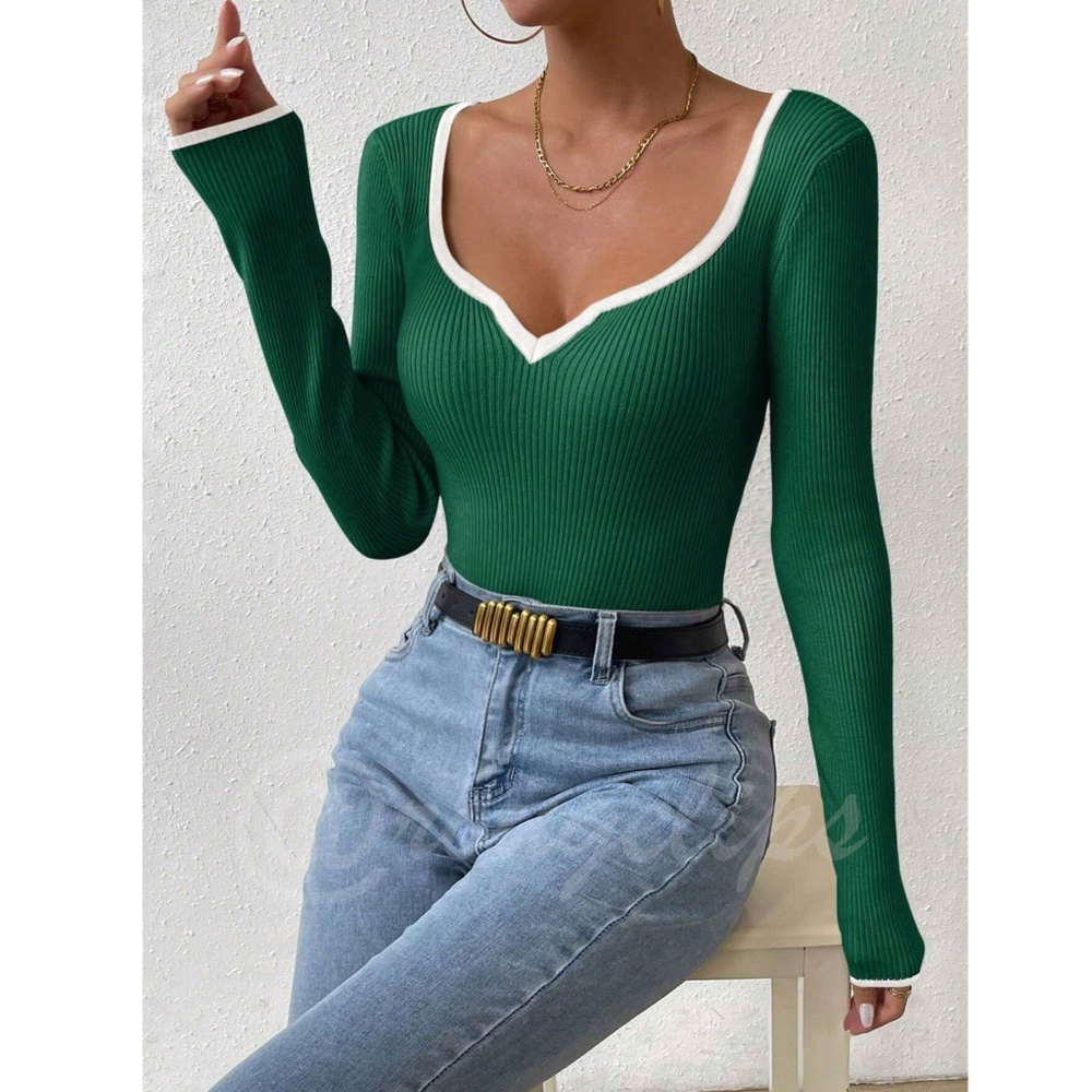 Green Rib Knit Sweetheart Neck Contrast White Trim Long Sleeve Fitted Sweater - Picture 6 of 9